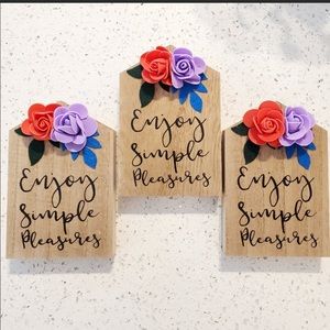 Enjoy simple pleasures decor